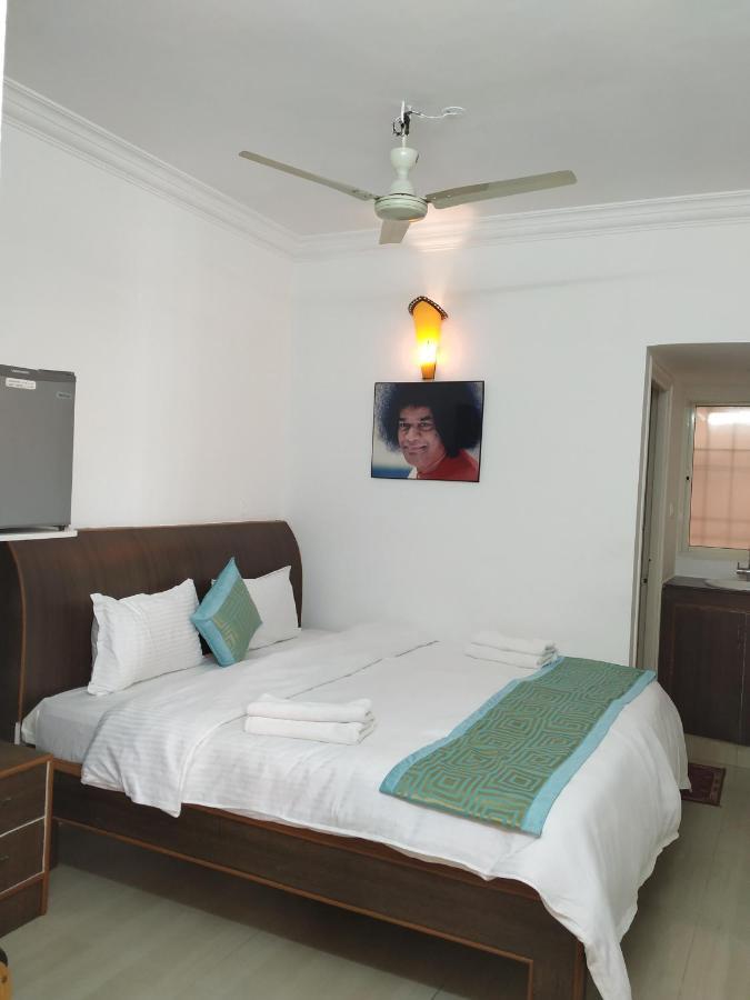 Aum Hotel Puttaparthi Extérieur photo